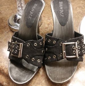 Bumper brand heels size 7